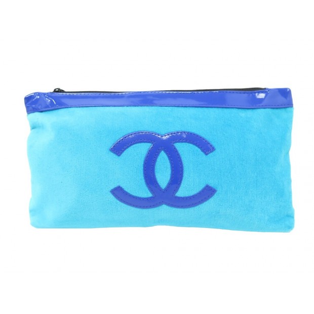 NEUF TROUSSE DE TOILETTE CHANEL BEAUTE EPONGE LOGO CC BLEU CLAIR NEW POUCH