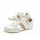 NEUF CHAUSSURES LOUIS VUITTON BASKETS 7.5 41.5 DAIM ET CUIR BLANC SNEAKERS 750€