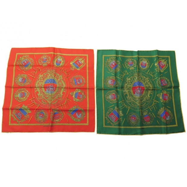 LOT DE 2 FOULARDS HERMES GAVROCHES LES ARMES DE PARIS SOIE CARRE 45CM SCARF 380€