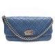 SAC A MAIN CHANEL FERMOIR BOY EN CUIR MATELASSE BLEU QUILTED LEATHER BAG 6700€