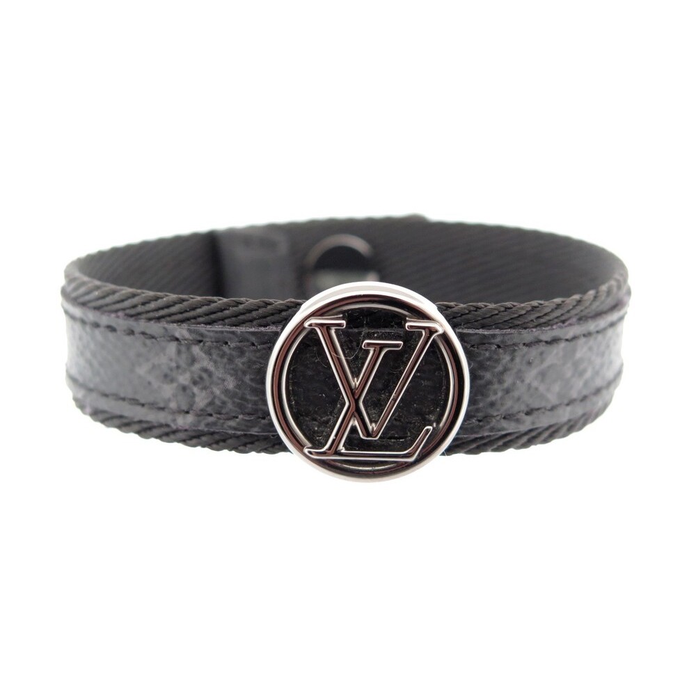 Shop Louis Vuitton Lv Circle Leather Bracelet (BRACELET LV CIRCLE, M6549D)  by Mikrie