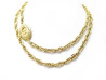collier chanel sautoir chaine medaille logo cc circa