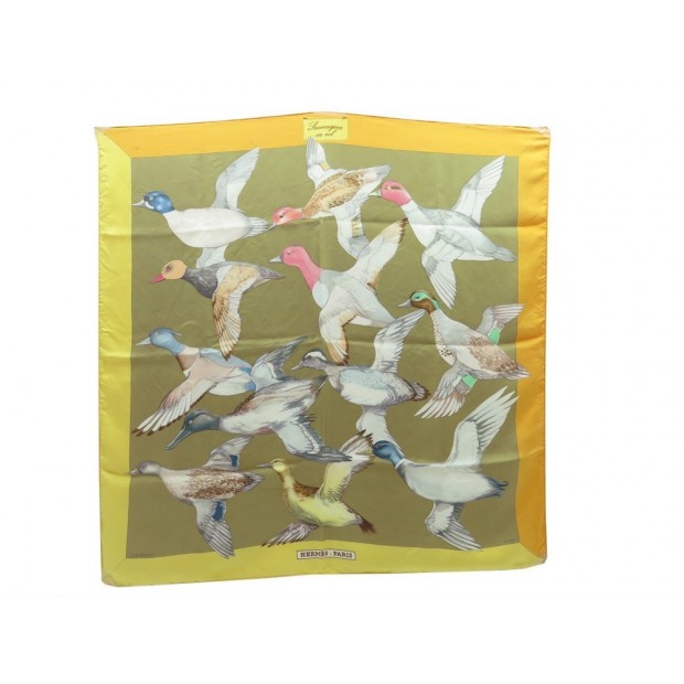 VINTAGE FOULARD HERMES SAUVAGINE EN VOL DE PERCEVAUX CARRE SOIE VERT SCARF 350€