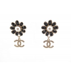 NEUF BOUCLES D'OREILLES CHANEL FLEUR ET LOGO CC METAL DORE GOLDEN EARRINGS 645€