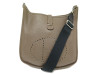 sac a main hermes evelyne iii 31 gm en cuir taupe