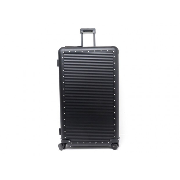 NEUF VALISE FPM BANK SPINNER 84 A15084 EN ALUMINUM BAGAGE SUIT FLIGHT CASE 1538€