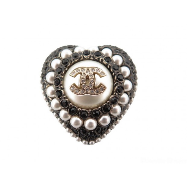 NEUF BROCHE CHANEL LOGO CC COEUR ET STRASS NOIRS EN METAL DORE NEW BROOCH 760€