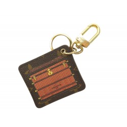 PORTE CLES LOUIS VUITTON M66967 MALLE ILLUSTRE TRUNK LIMITED EDITION KEY RINGS