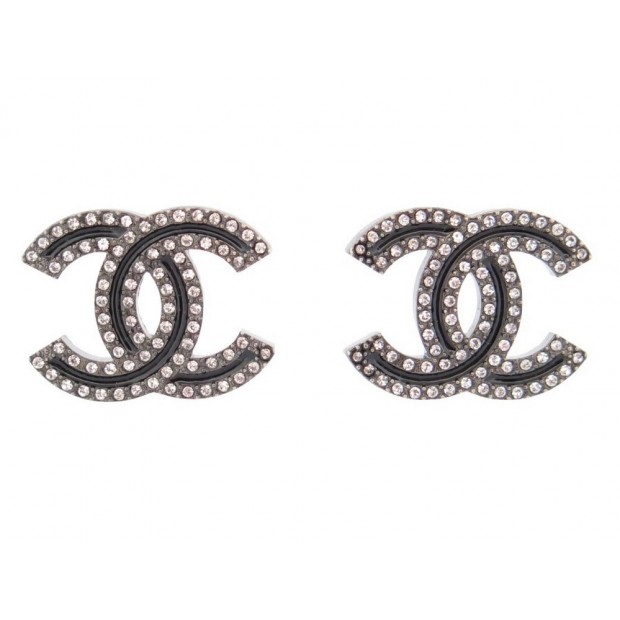 NEUF BOUCLES D'OREILLES CHANEL LOGO CC & STRASS EN METAL NOIR NEW EARRINGS 650€