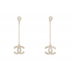 NEUF BOUCLES D'OREILLES CHANEL LOGO CC & SRASS PENDANTE METAL DORE EARRING 790€