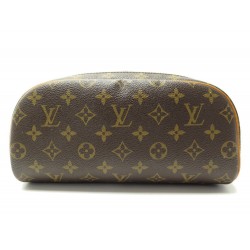 POCHETTE LOUIS VUITTON TROUSSE DE TOILETTE KING SIZE MONOGRAM M47528 POUCH 800€