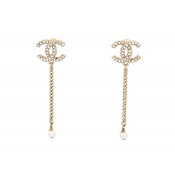 NEUF BOUCLES D'OREILLES CHANEL LOGO CC & PERLES PENDANTES DORE EARRINGS 790€