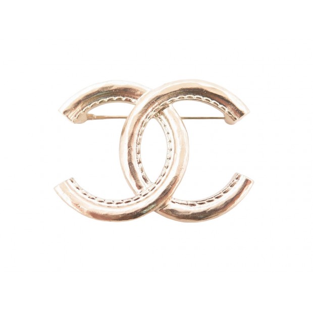 NEUF BROCHE CHANEL LOGO CC EN METAL DORE COLLECTION 2022 NEW GOLDEN BROOCH 550€