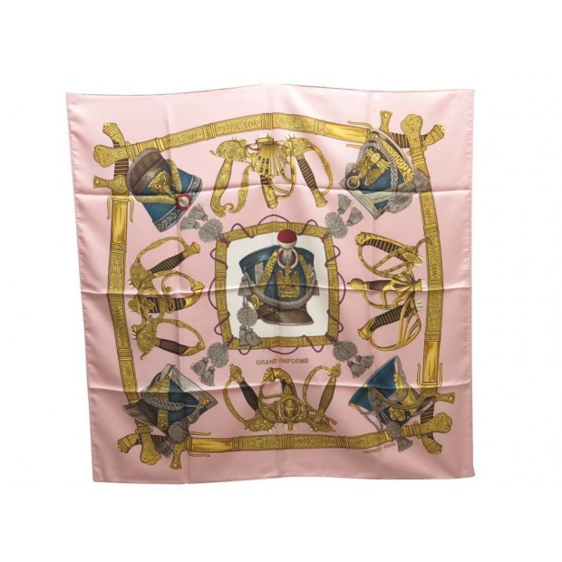 FOULARD HERMES GRAND UNIFORME JOACHIM METZ CARRE SOIE ROSE PINK SILK SCARF 350€
