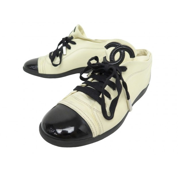 CHAUSSURES CHANEL BASKETS G25313 37.5 EN CUIR NOIR BEIGE SNEAKERS LOGO CC 1150€