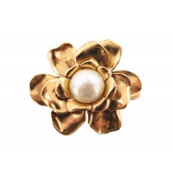 VINTAGE BROCHE YVES SAINT LAURENT FLEUR ET PERLE EN METAL DORE GOLDEN BROOCH