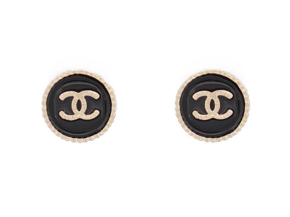 CC” Logo Creoles Chanel