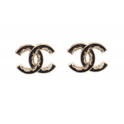 NEUF BOUCLES D'OREILLES CHANEL LOGO CC EMAIL NOIR METAL DORE EARRINGS 700€