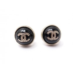 NEUF BOUCLES D'OREILLES CHANEL LOGO METAL DORE ET RESINE NOIRE NEW EARRINGS 440€