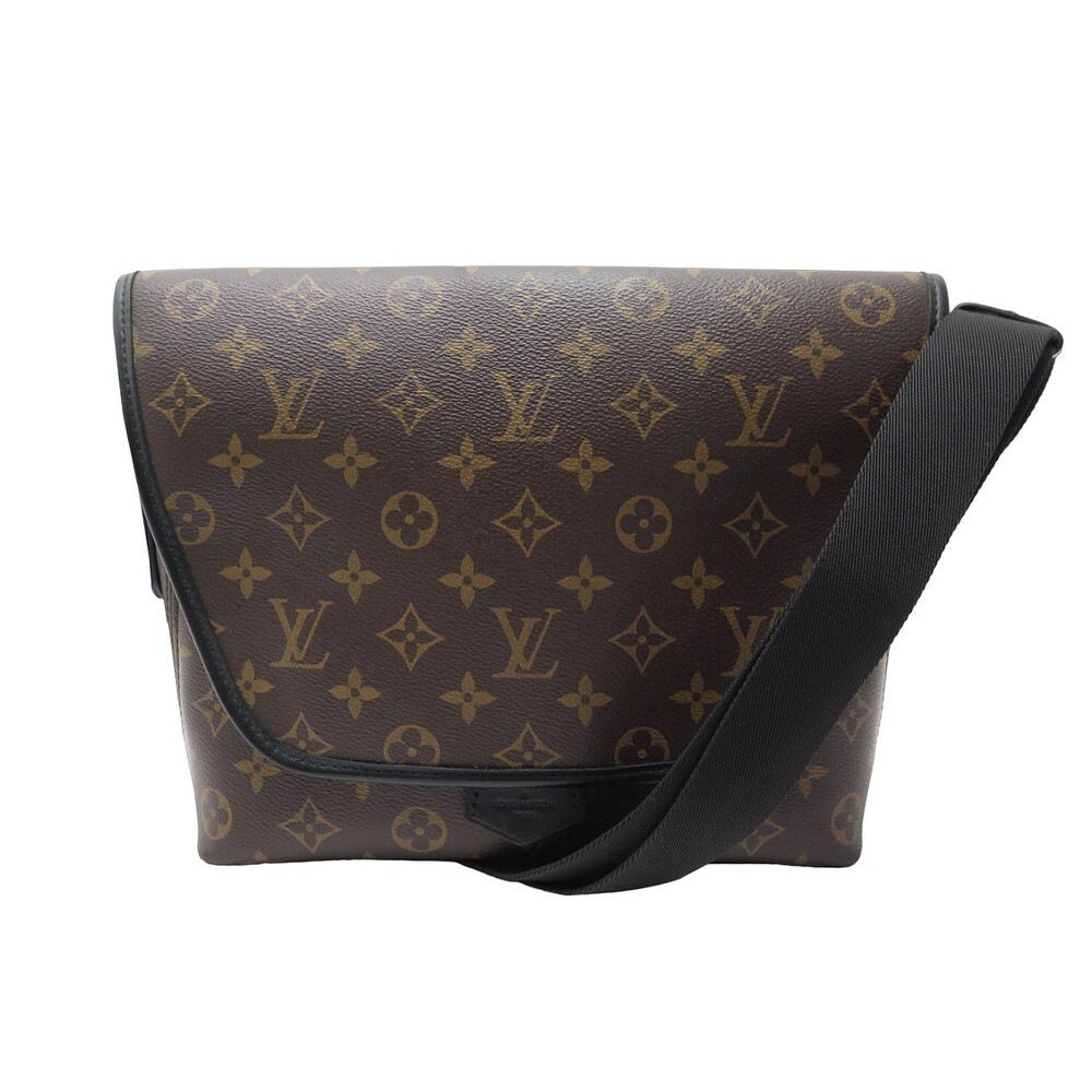 Louis Vuitton, Bags, Auth Louis Vuitton Shoulder Bag Monogram Macassar Magnetic  Messenger M45557