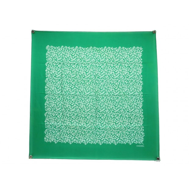 NEUF FOULARD CHANEL FLEURS ET FEUILLES CARRE 90 SOIE VERT GREEN SILK SCARF 490€