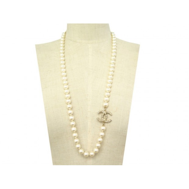 COLLIER CHANEL SAUTOIR PERLES ET LOGO CC 80 CM PEARLS NECKLACE 1290€