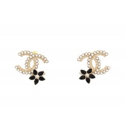 NEUF BOUCLES D'OREILLES CHANEL LOGOS CC METAL DORE & PERLES NEW EARRINGS 620€