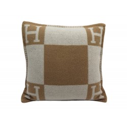 COUSSIN HERMES AVALON PM LAINE & CACHEMIRE CAMEL WOOL CASHMERE PILLOW 645€