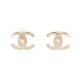 NEUF BOUCLES D'OREILLES CHANEL LOGO CC STRASS METAL DORE NEW EARRING 650€