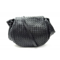 SAC A MAIN BOTTEGA VENETA BANDOULIERE EN CUIR INTRECCIATO NOIR HAND BAG 2500€