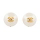 VINTAGE BOUCLES D'OREILLES CHANEL LOGO CC PERLES 1984 DE CASTELLANE EARRINGS