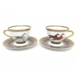 LOT HERMES 2 TASSES A THE ET SOUCOUPES CHEVAL D'ORIENT P009884P PORCELAINE 800€