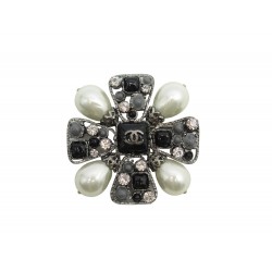 NEUF BROCHE CHANEL CROIX EN METAL DORE AVEC PERLES PIERRES GRIPOIX BROOCH 1100€