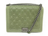 sac a main chanel grand boy cuir matelasse vert