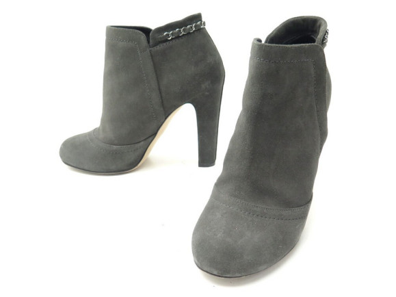 CHAUSSURES CHANEL BOTTINES A TALONS G29928 39 EN DAIM GRIS BOOTS SHOES 1400€