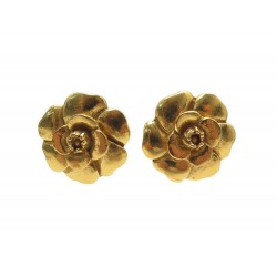 VINTAGE BOUCLES D'OREILLES CHANEL GRANDES PUCES CLIPS CAMELIA DORE 1970 EARRINGS