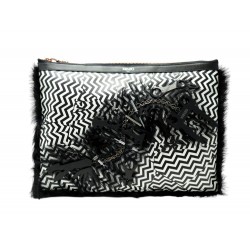 NEUF SAC A MAIN POCHETTE KENZO A CHEVRON ZIG ZAG EN CUIR NOIRE BLANCHE POIL 950€