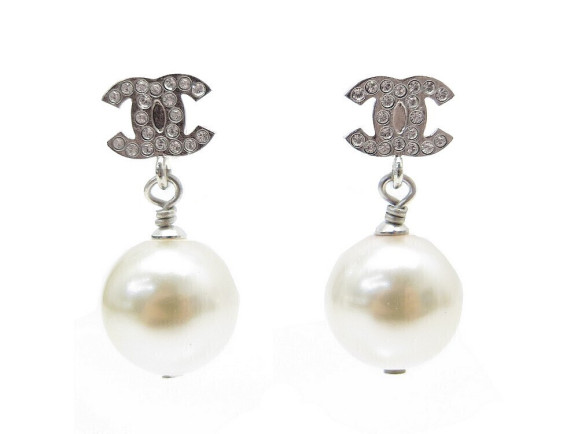 boucles d'oreilles chanel a36138 logo cc perles