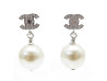 boucles d'oreilles chanel a36138 logo cc perles