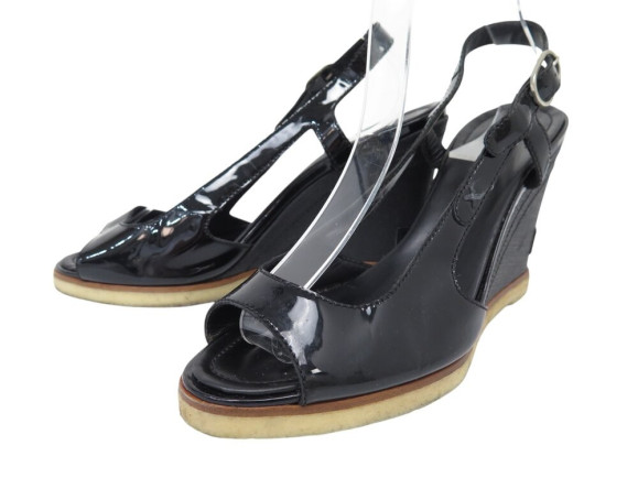 chaussures chanel sandales compensees cuir vernis et