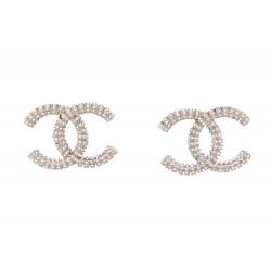 NEUF BOUCLES D'OREILLES CHANEL LOGO CC STRASS METAL ARGENTE NEW EARRINGS 750€