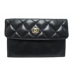 SAC POCHETTE CHANEL A RABAT PORTE-CARTES EN CUIR MATELASSE NOIR BLACK CLUTCH