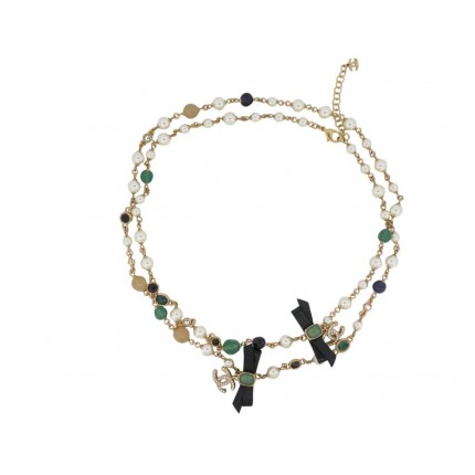 NEUF COLLIER SAUTOIR CHANEL 2024 PERLES NOEUD EN CUIR LOGO CC STRASS ET PIERRES
