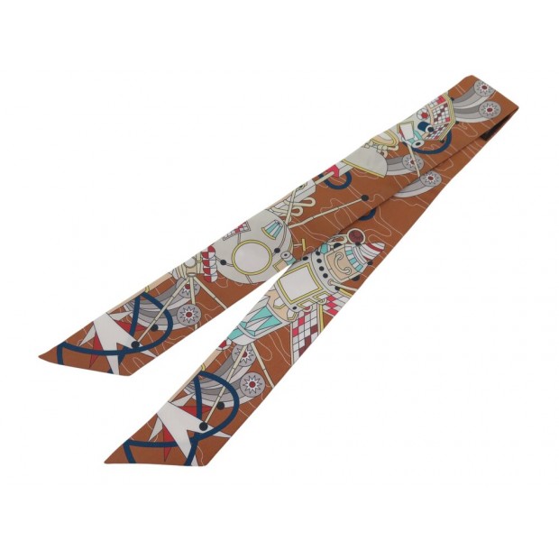 NEUF FOULARD HERMES TWILLY ODYSSEY EN SOIE MULTICOLORE + BOITE SILK SCARF 210€