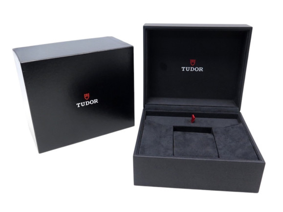 boite tudor montre pelagos black bay 51433.8064