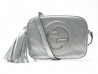 sac a main gucci blondie camera en cuir argente