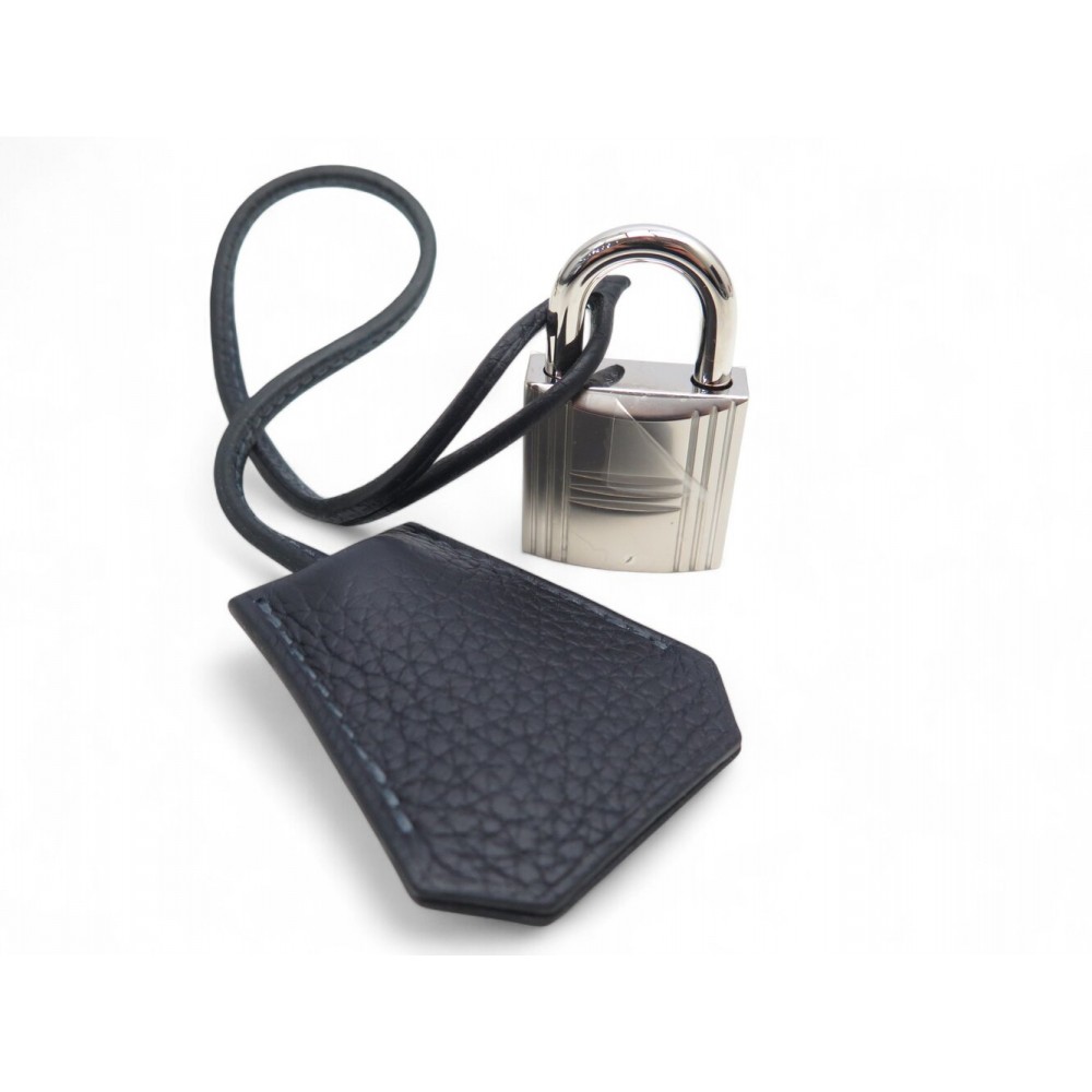 NEUF TIRETTE AVEC CLOCHETTE HERMES BIRKIN HAUT A COURROIE CUIR BLEU CADENAS GM