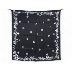 NEUF FOULARD CHANEL LOGO CC TREFLES CAMELIA COEUR CARRE 90 TWILL SOIE SCARF 530€