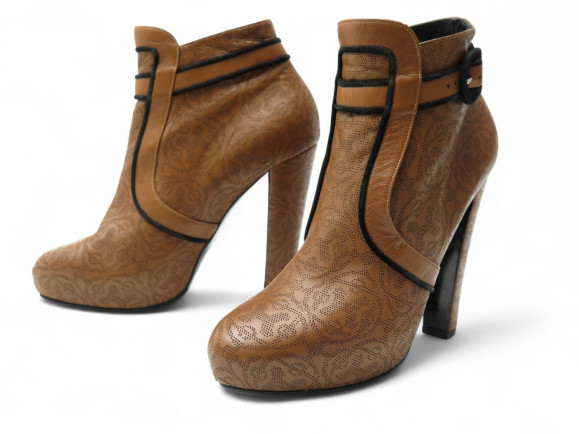 chaussures hermes bottines motifs h perfores 39 en