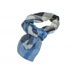 CHALE BURBERRY ETOLE MOTIF TARTAN 65 X 186 CM FOULARD EN SOIE BLUE SHAWL 495€